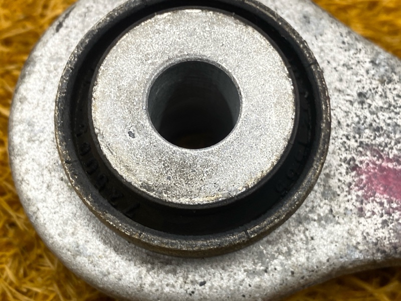 Рычаг подвески верхний, 500 рублей, Красноярск