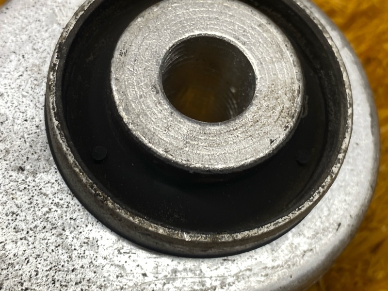 Рычаг подвески верхний, 500 рублей, Красноярск