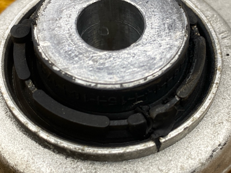 Рычаг подвески верхний, 1000 рублей, Красноярск