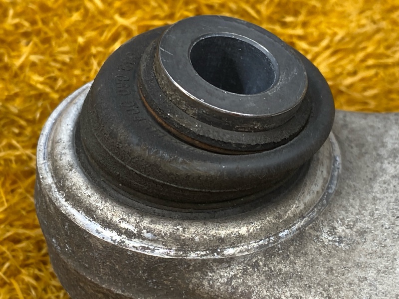 Рычаг подвески верхний, 1000 рублей, Красноярск