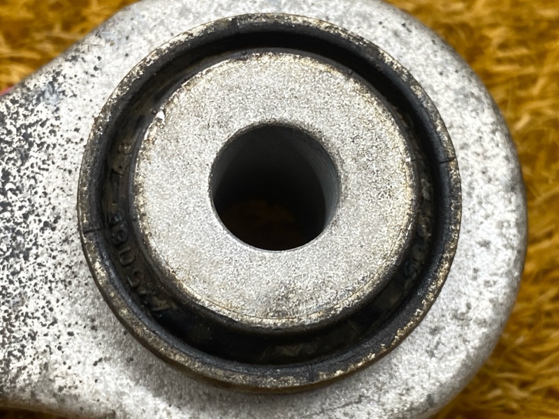 Рычаг подвески верхний, 500 рублей, Красноярск