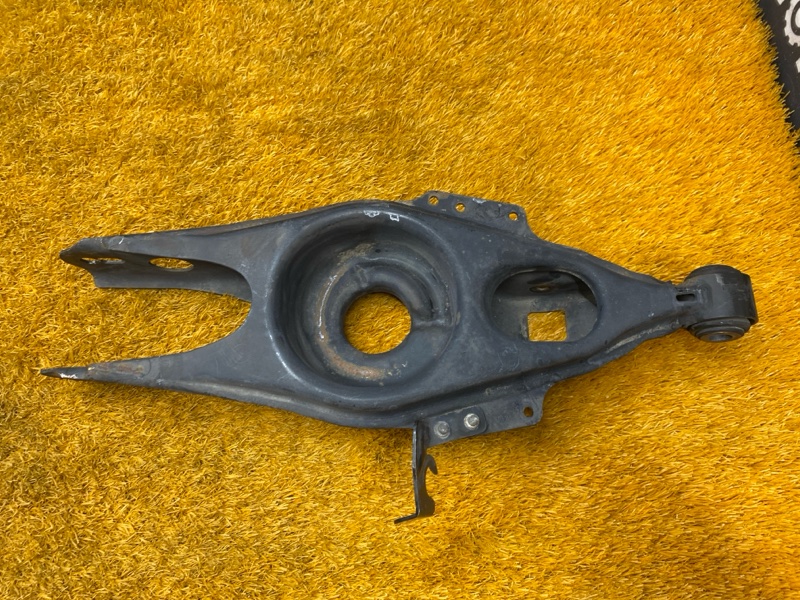 Рычаг подвески нижний, 5700 рублей, Красноярск