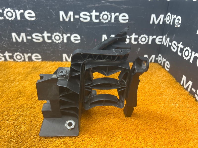 кронштейн фары, 5000 рублей, Красноярск