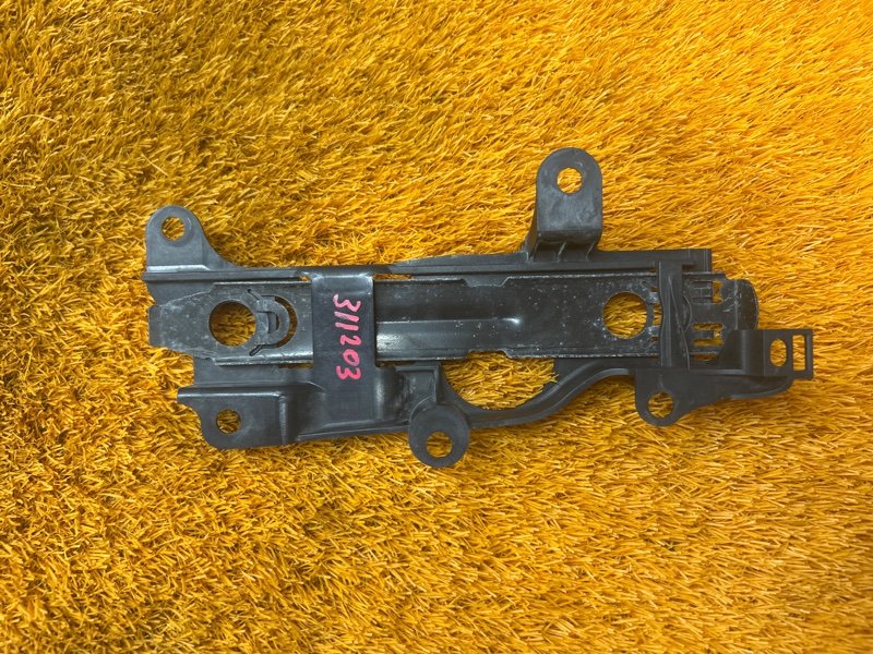 кронштейн фары, 2000 рублей, Красноярск