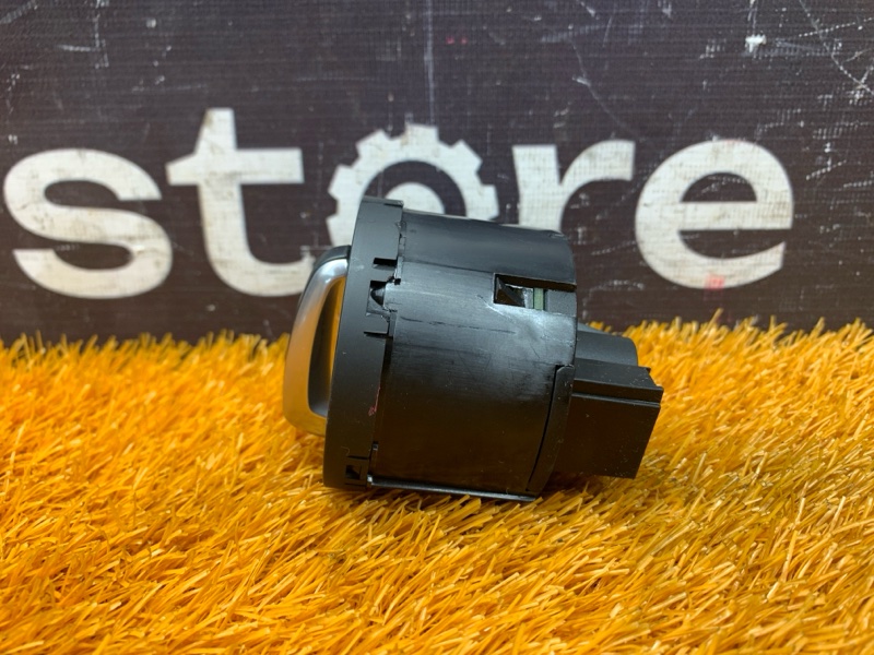 Переключатель света фар, 2000 рублей, Красноярск