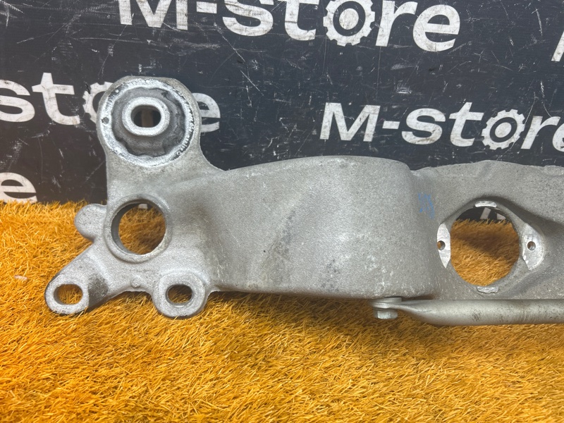 Кронштейн КПП, 2000 рублей, Красноярск