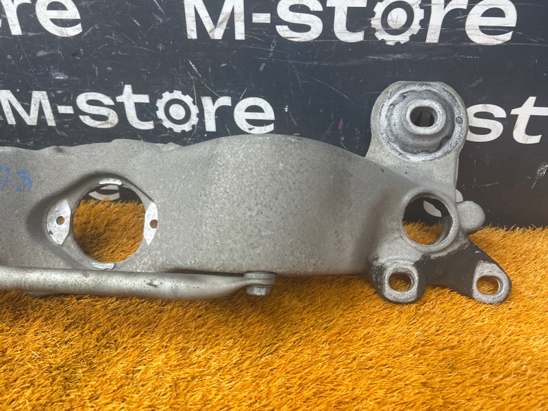 Кронштейн КПП, 2000 рублей, Красноярск