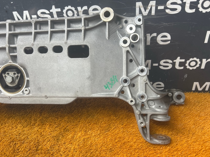 Балка поперечная (подрамник), 4000 рублей, Красноярск