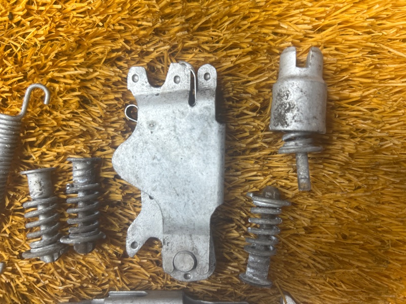 Механизм колодок ручника, 900 рублей, Красноярск