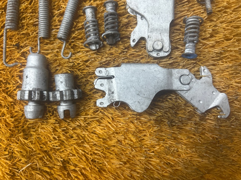 Механизм колодок ручника, 900 рублей, Красноярск