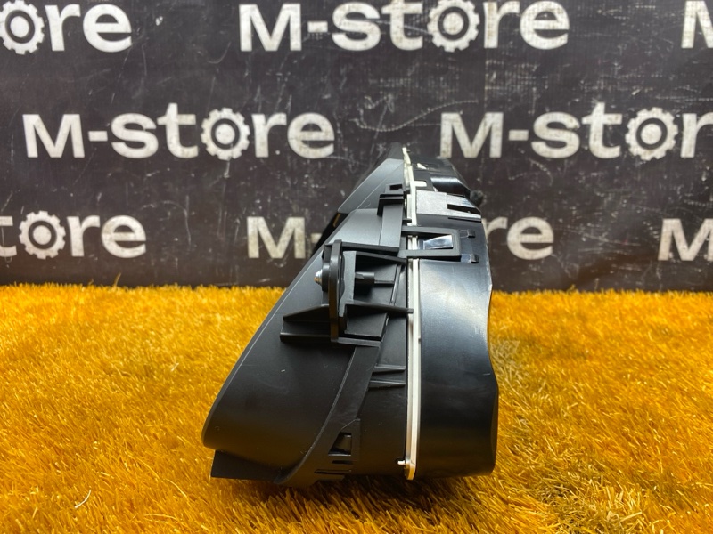 щиток приборов, 2000 рублей, Красноярск