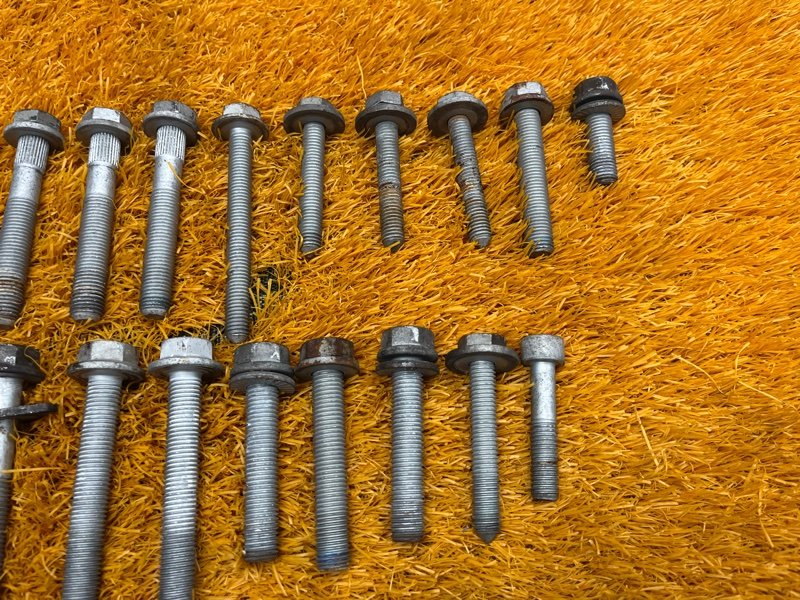 Болты и гайки задней подвески, 800 рублей, Красноярск