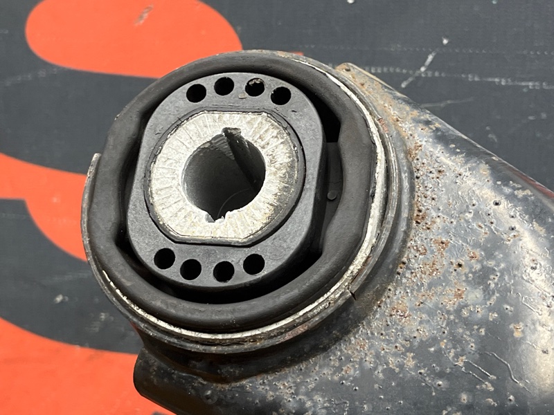 Балка поперечная (подрамник), 5000 рублей, Красноярск