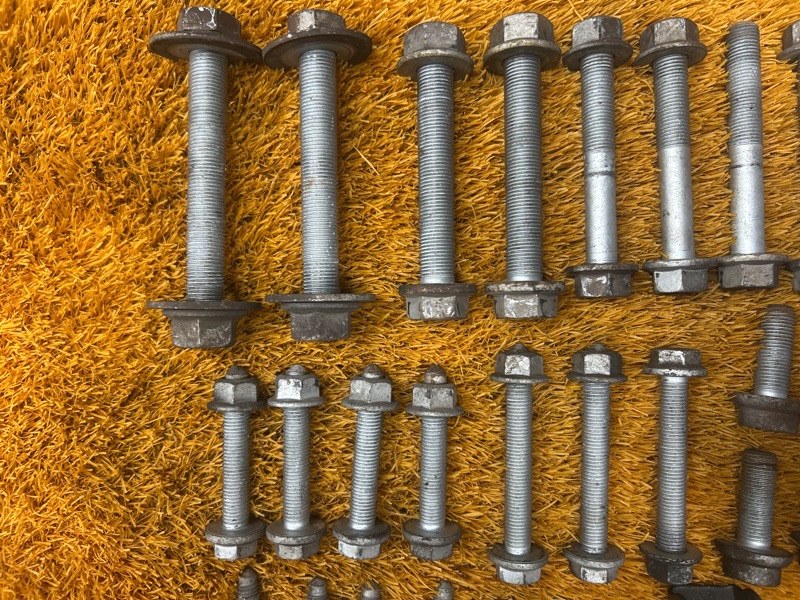 Болты и гайки задней подвески, 900 рублей, Красноярск