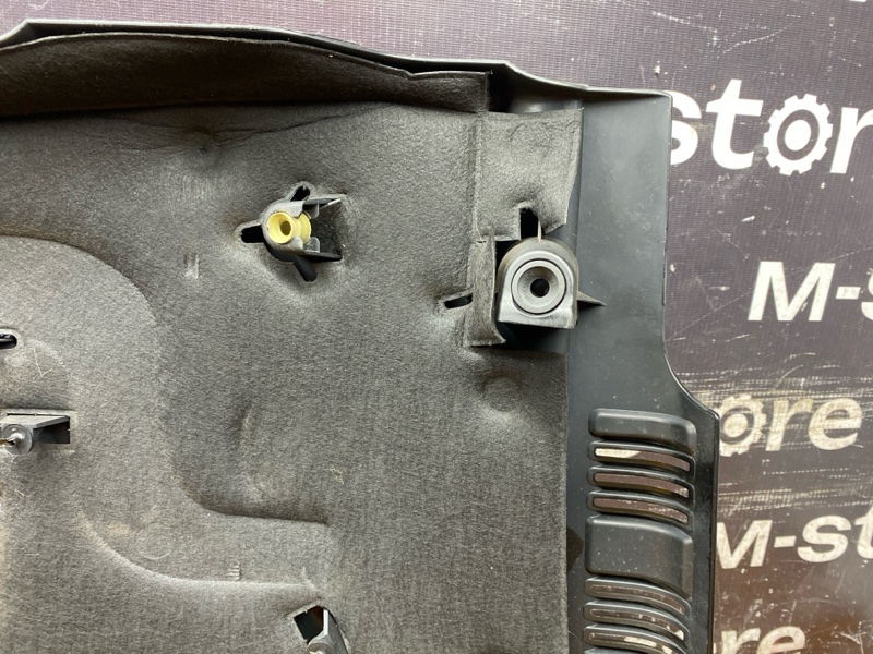 крышка двигателя, 2000 рублей, Красноярск