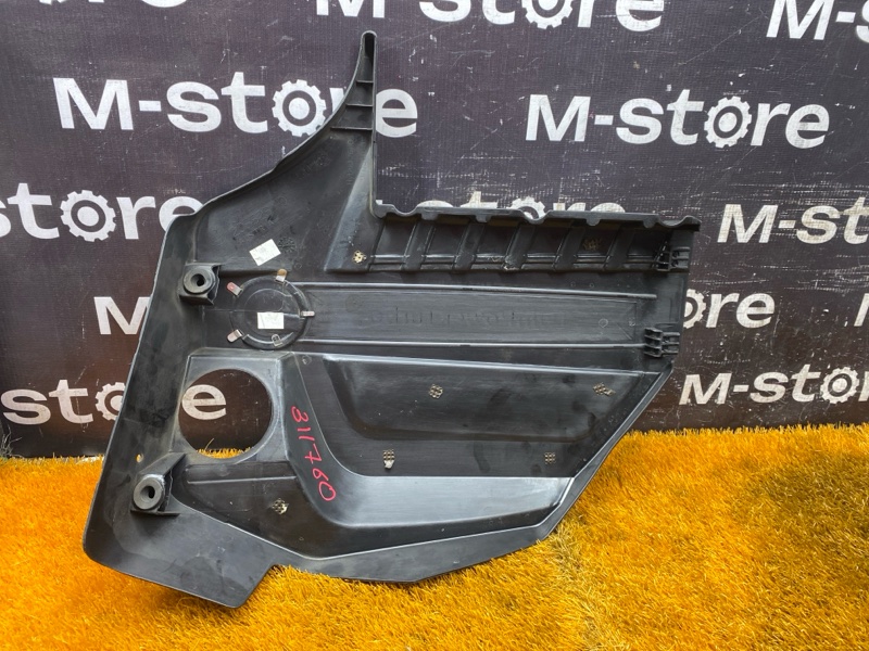 крышка двигателя, 2000 рублей, Красноярск