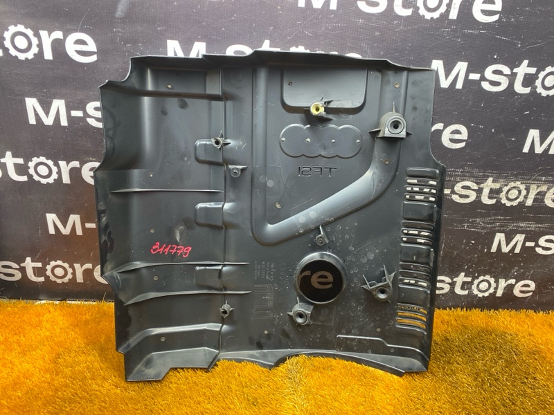 крышка двигателя, 2000 рублей, Красноярск