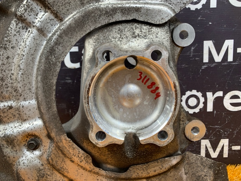 кулак поворотный, 1300 рублей, Красноярск