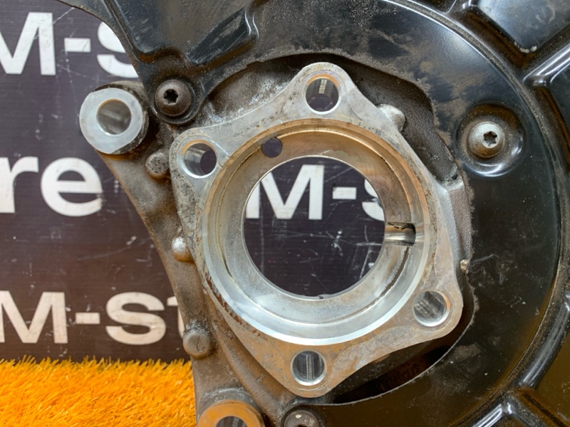 кулак поворотный, 2000 рублей, Красноярск