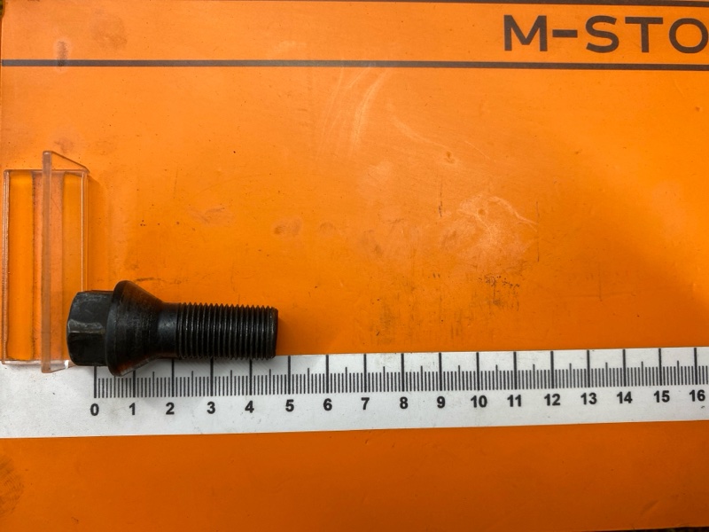 болт колесный, 2000 рублей, Красноярск