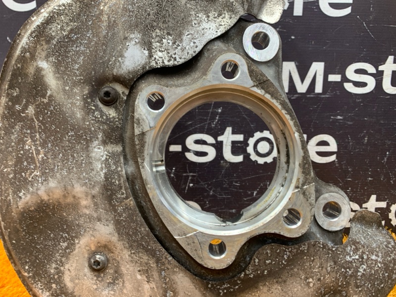 кулак поворотный, 18000 рублей, Красноярск