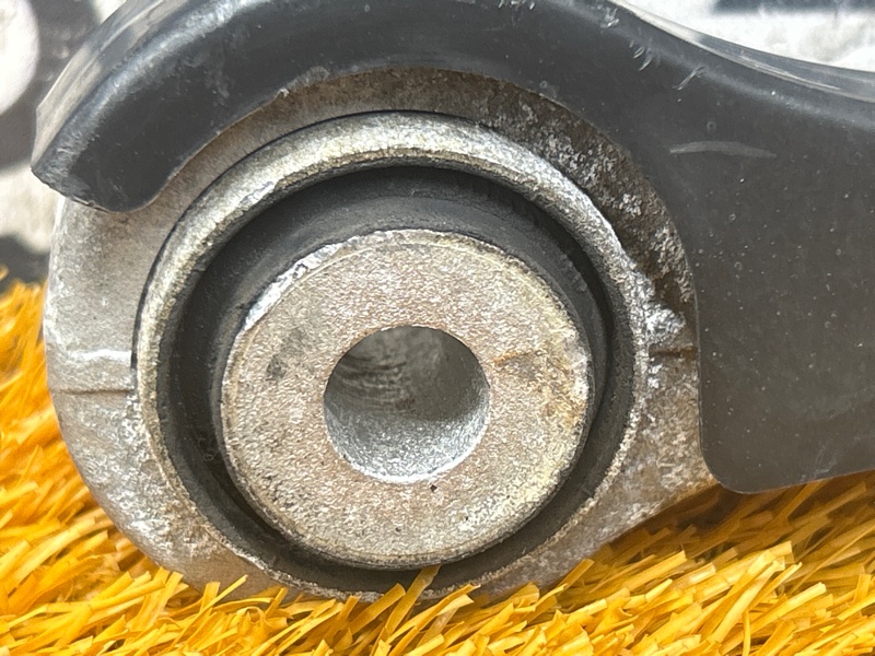 Рычаг подвески нижний, 500 рублей, Красноярск