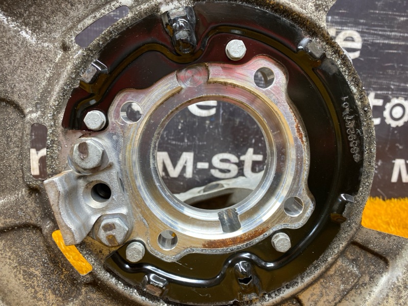 кулак поворотный, 1000 рублей, Красноярск