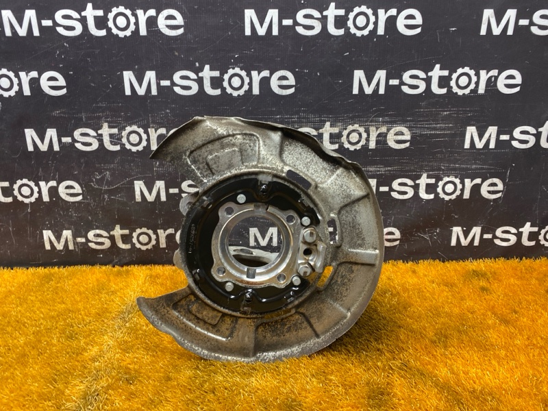 кулак поворотный, 1000 рублей, Красноярск