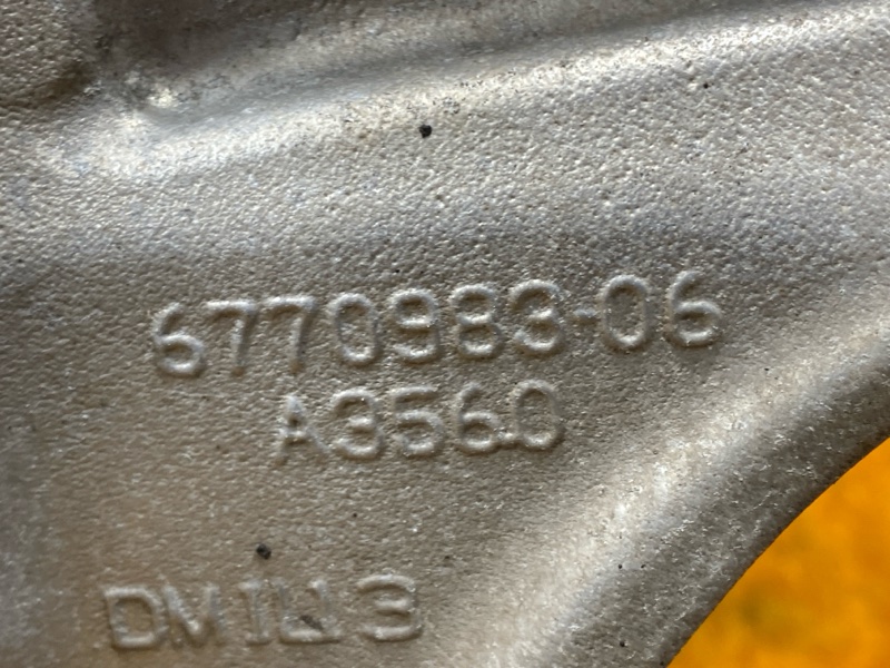 кулак поворотный, 1000 рублей, Красноярск