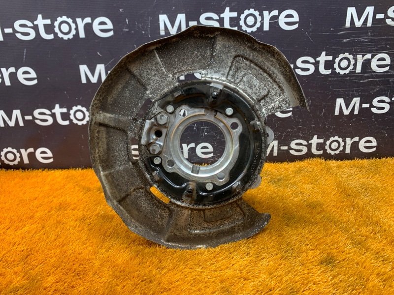 кулак поворотный, 1000 рублей, Красноярск