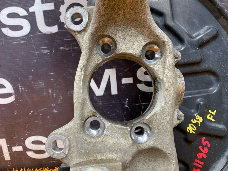 кулак поворотный, 14000 рублей, Красноярск