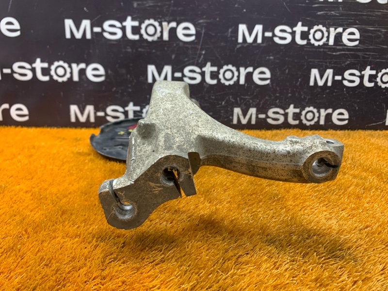 кулак поворотный, 14000 рублей, Красноярск