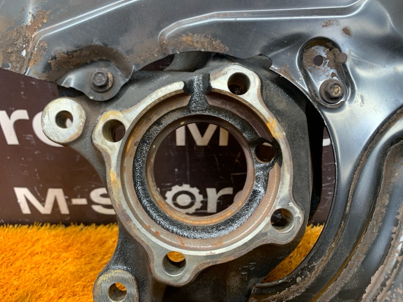 кулак поворотный, 2000 рублей, Красноярск