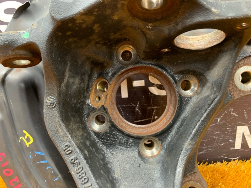 кулак поворотный, 2000 рублей, Красноярск