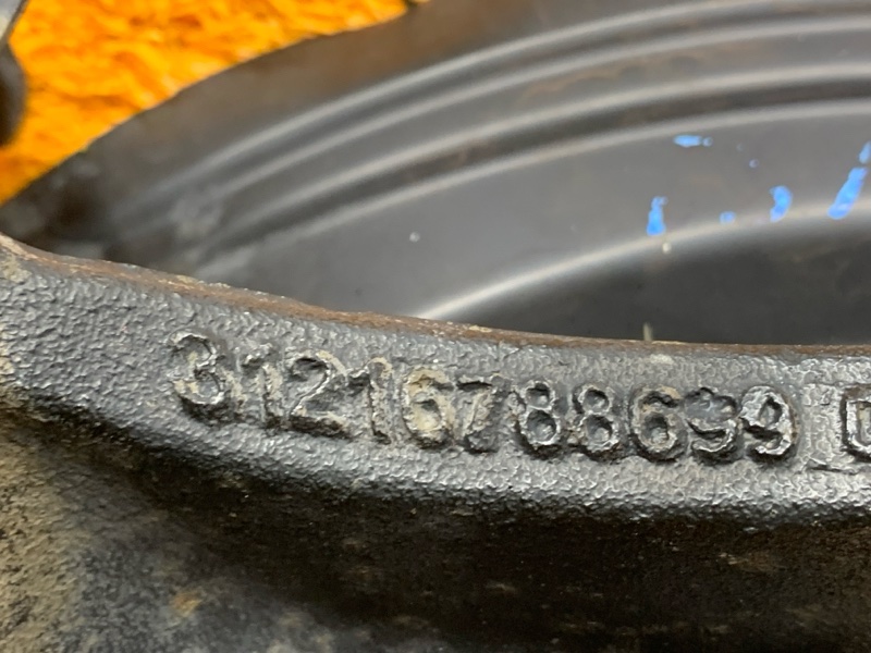 кулак поворотный, 2000 рублей, Красноярск