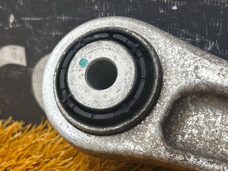 Рычаг подвески верхний, 1500 рублей, Красноярск