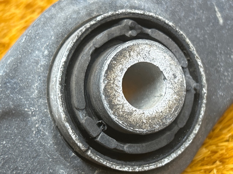 Рычаг подвески нижний, 2500 рублей, Красноярск