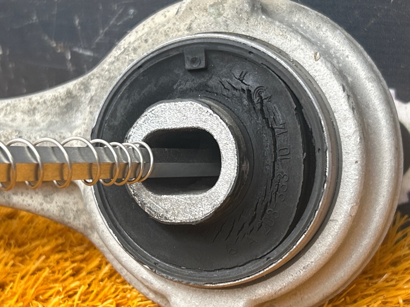 Рычаг подвески верхний, 1500 рублей, Красноярск