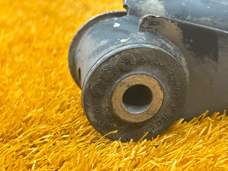 Рычаг подвески нижний, 2500 рублей, Красноярск