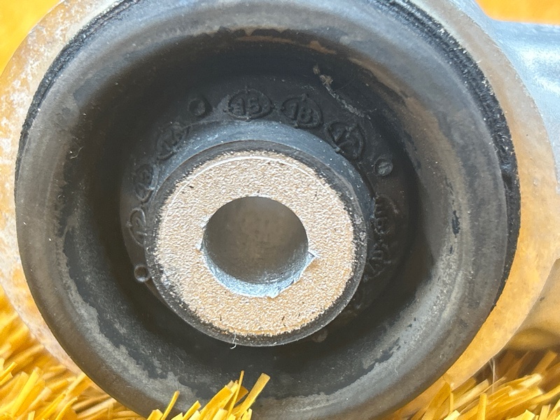 Рычаг подвески верхний, 5500 рублей, Красноярск