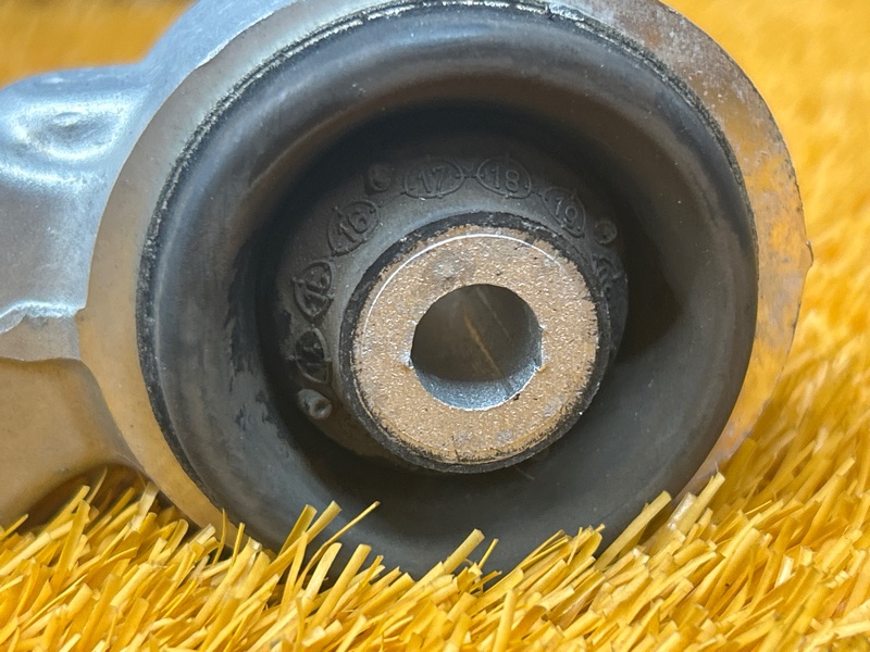 Рычаг подвески верхний, 5500 рублей, Красноярск