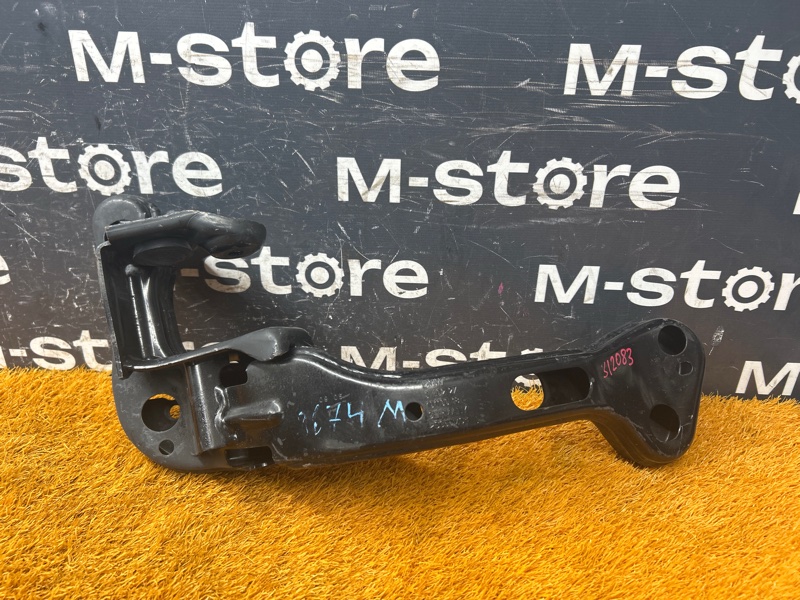 Кронштейн КПП, 500 рублей, Красноярск