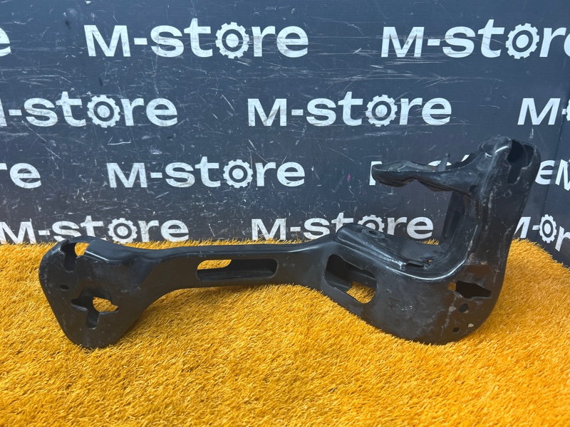 Кронштейн КПП, 500 рублей, Красноярск