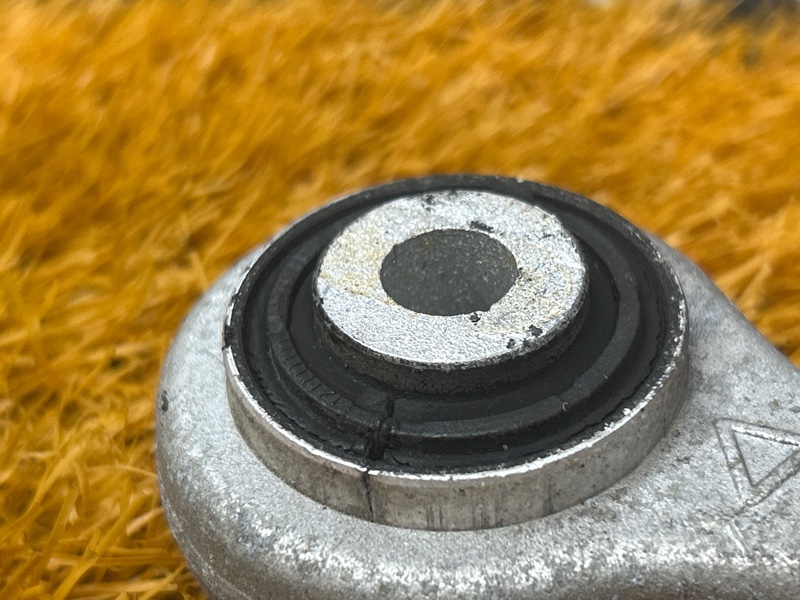 Рычаг подвески верхний, 500 рублей, Красноярск