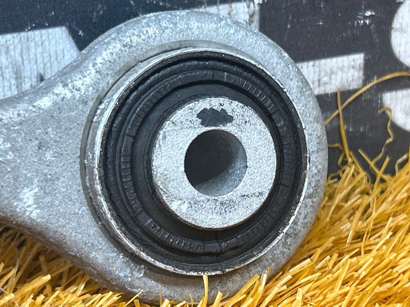 Рычаг подвески верхний, 500 рублей, Красноярск