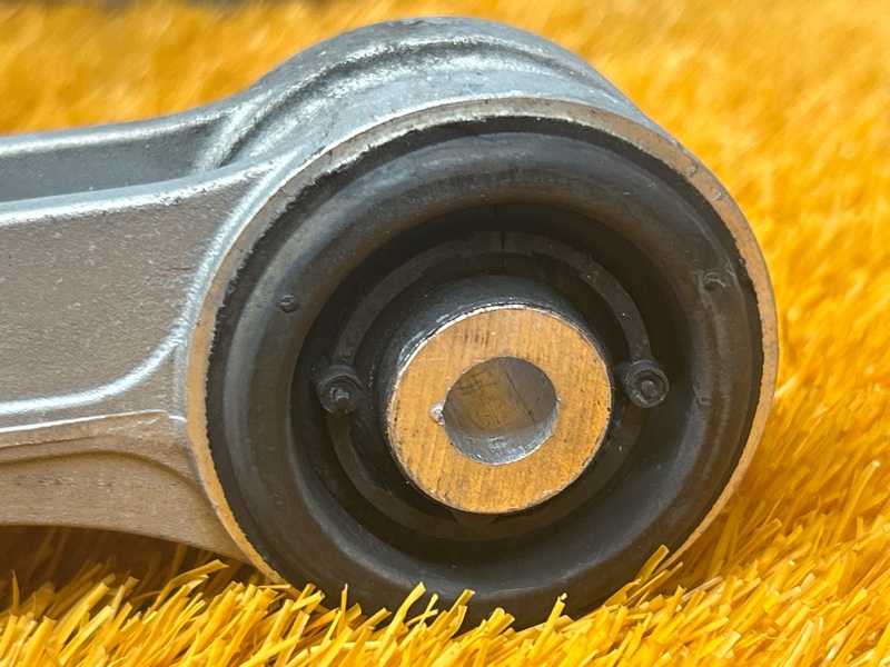 Рычаг подвески верхний, 4500 рублей, Красноярск