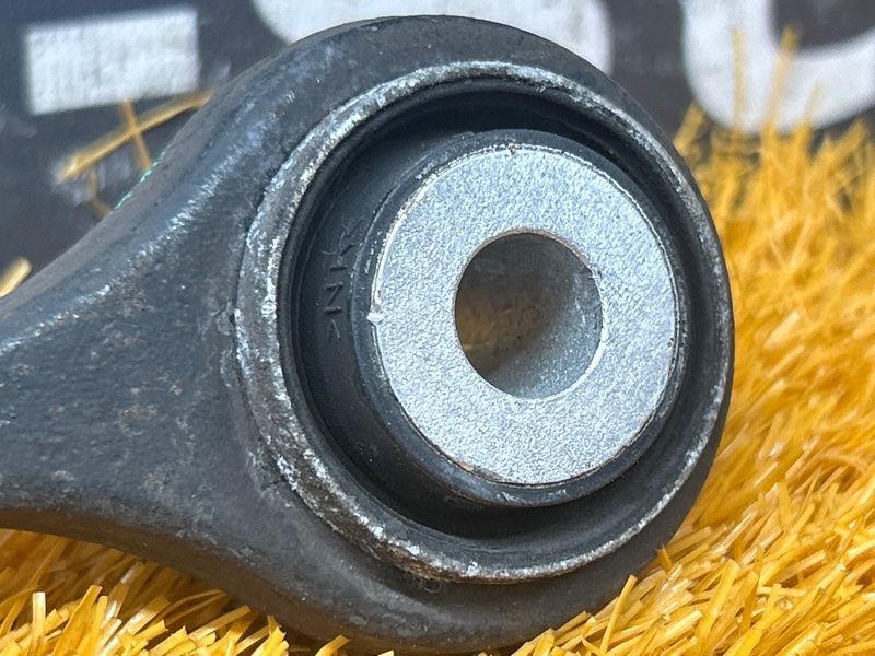 Рычаг подвески верхний, 1200 рублей, Красноярск