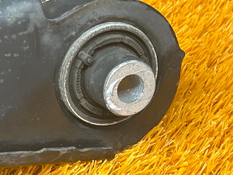 Рычаг подвески нижний, 1500 рублей, Красноярск