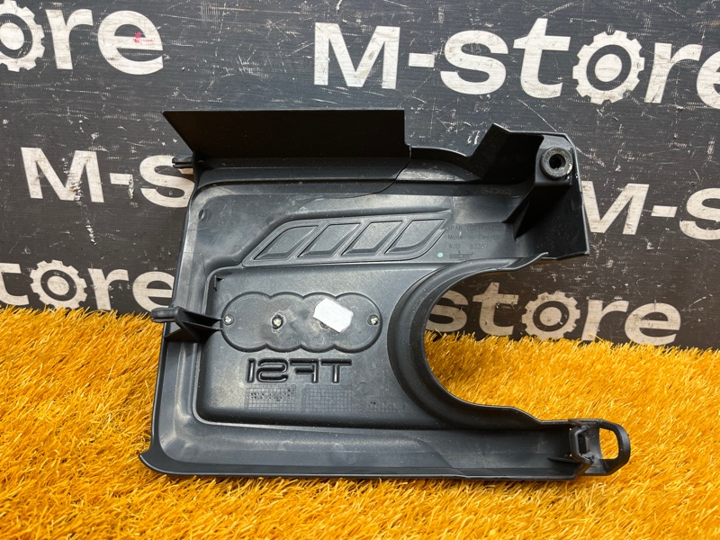 крышка двигателя, 1000 рублей, Красноярск