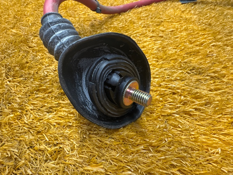 Клемма аккумулятора плюс, 1000 рублей, Красноярск